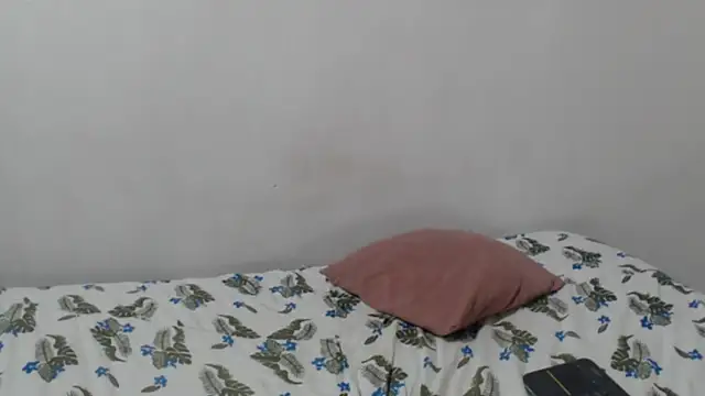 Snapshot of alice_julls chatting on 10-01-25, 08:41 alice julls online show from 10-01-25, 08:41