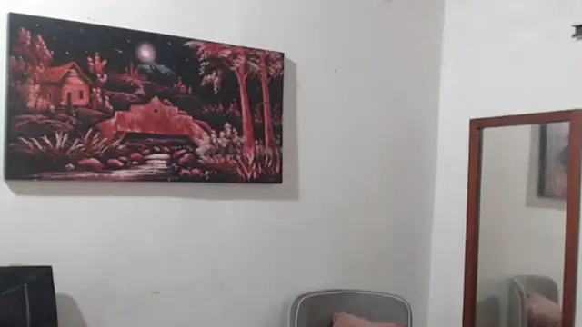 alice julls online show from 10-31-25, 09:32