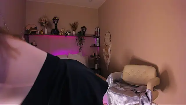 MaryRosenberg online show from 11-02-25, 07:13