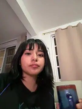 Snapshot of cutieass chatting on 09-18-25, 03:53 cutieass online show from 09-18-25, 03:53