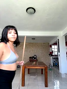 Snapshot of cutieass chatting on 09-21-25, 06:57 cutieass online show from 09-21-25, 06:57