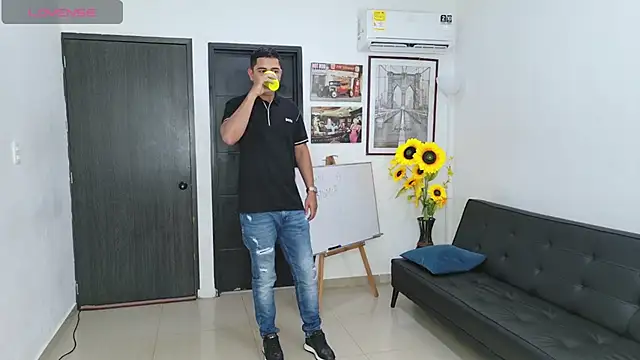 Playhardsex  online show from 04-14-26, 11:10