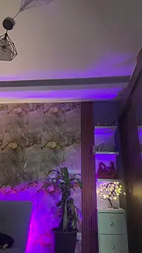 hannachris- online show from 10-20-25, 02:13