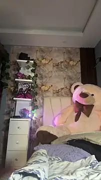hannachris- online show from 06-11-26, 02:53