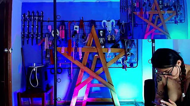 Misstresss aurora bdsm online show from 10-30-25, 03:09