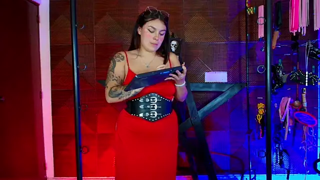 Misstresss aurora bdsm online show from 07-04-26, 02:21
