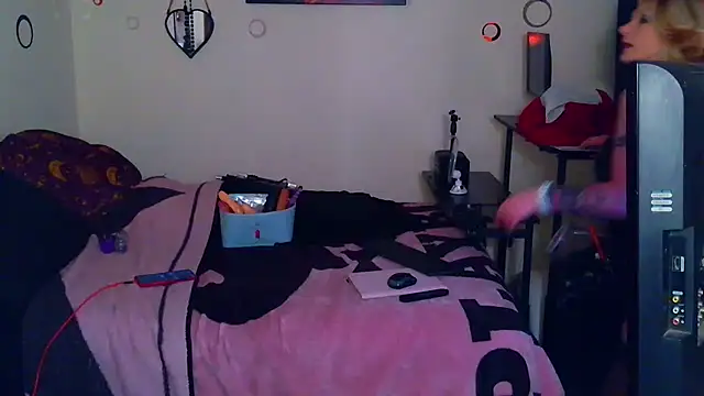 Sierra Sparks online show from 10-13-25, 02:13