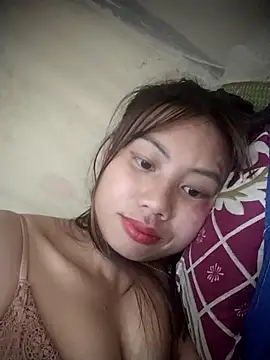 Snapshot of Dung-Thao19 chatting on 10-09-25, 10:32 Dung-Thao19 online show from 10-09-25, 10:32