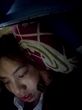 Dung-Thao19 online show from 12-18-25, 01:37