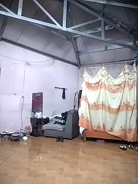 Snapshot of Dung-Thao19 chatting on 09-23-25, 10:44 Dung-Thao19 online show from 09-23-25, 10:44