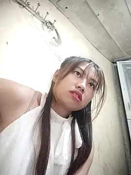 Snapshot of Dung-Thao19 chatting on 10-21-25, 11:59 Dung-Thao19 online show from 10-21-25, 11:59