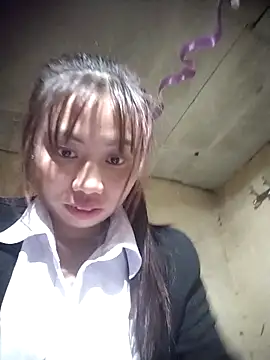 Dung-Thao19 online show from 12-17-25, 05:07