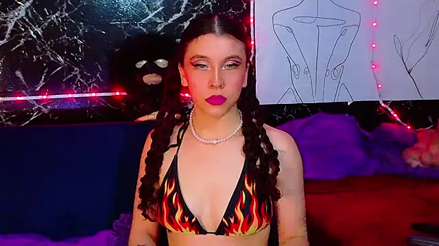 Snapshot of CristalRose chatting on 06-03-26, 08:46 CristalRose online show from 06-03-26, 08:46