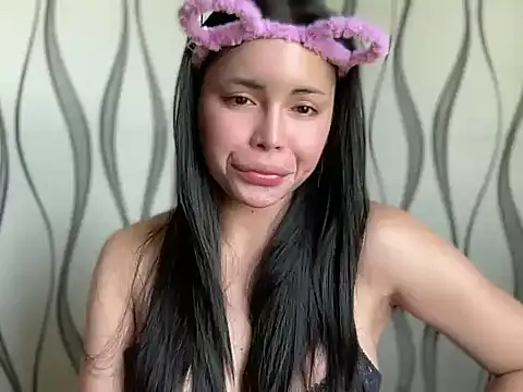 lovekatexx online show from 04-15-26, 04:51