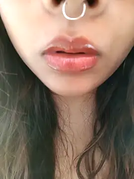 Hott Muskan online show from 11-20-25, 08:48