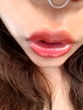 Hott Muskan online show from 11-24-25, 10:26