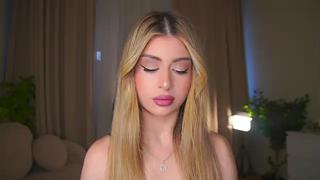 GeorginaHarn online show from 04-19-26, 08:04