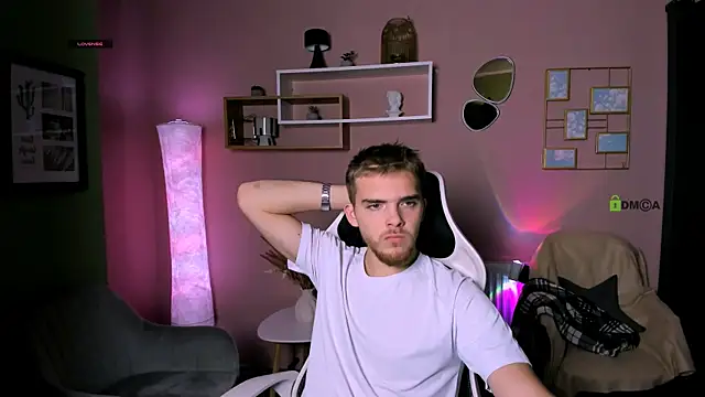 aron black  online show from 11-04-25, 06:39