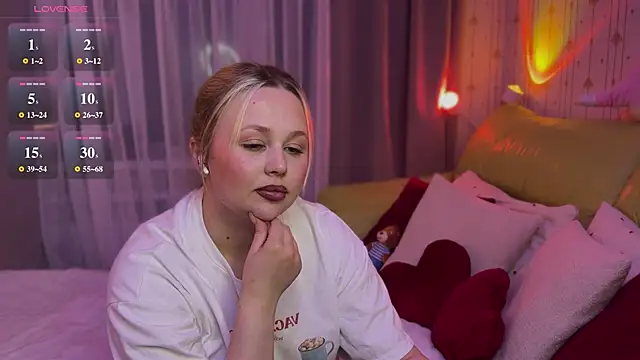 Estella Elwood online show from 02-26-26, 05:46