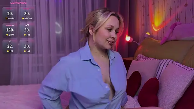 Estella Elwood online show from 02-11-26, 01:44