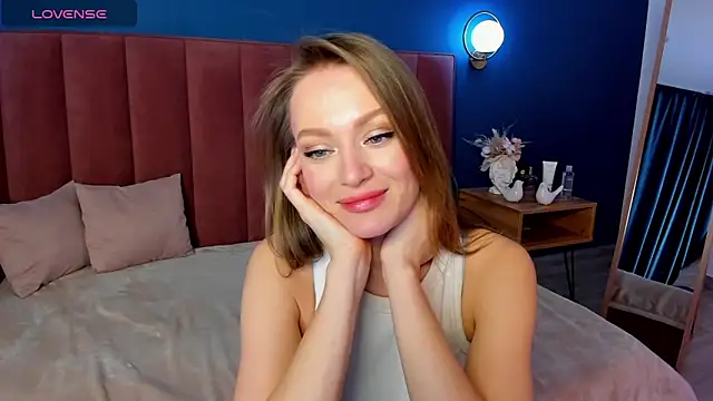 EvelynPoole online show from 11-15-25, 01:42