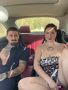 Snapshot of ManjaWinkler chatting on 02-11-26, 07:41 ManjaWinkler online show from 02-11-26, 07:41