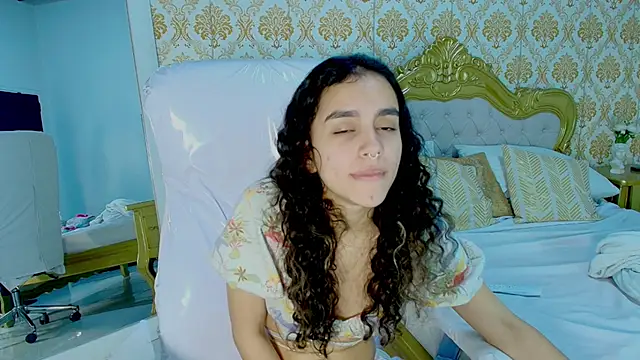 JessB  online show from 10-17-25, 08:32