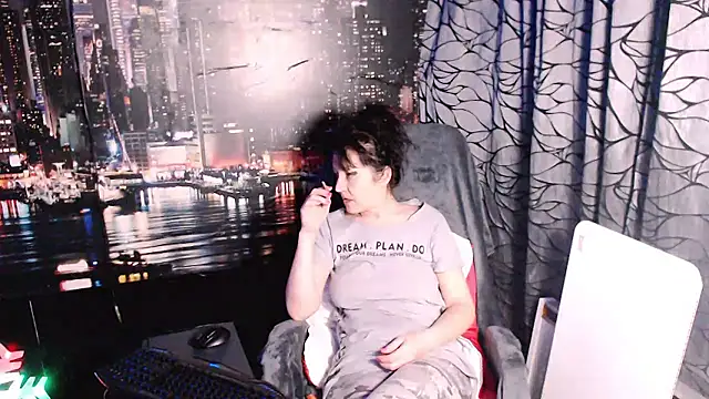 Snapshot of AMOURSWEET2025 chatting on 01-19-26, 03:27 AMOURSWEET2025 online show from 01-19-26, 03:27