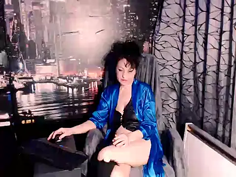 AMOURSWEET2025 online show from 11-29-25, 04:18