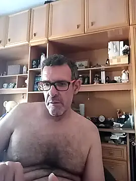 Snapshot of gigolobcn chatting on 04-26-26, 01:52 gigolobcn online show from 04-26-26, 01:52