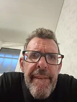 gigolobcn online show from 12-19-25, 04:20