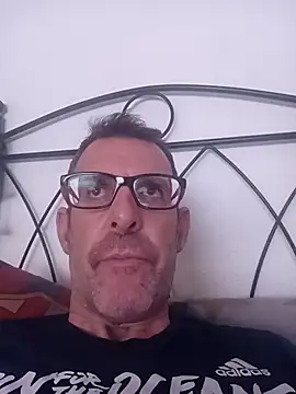 gigolobcn online show from 04-12-26, 04:32