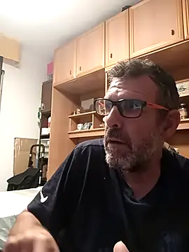 Snapshot of gigolobcn chatting on 05-17-26, 01:16 gigolobcn online show from 05-17-26, 01:16
