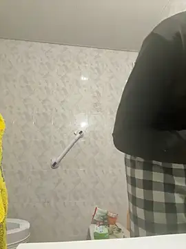 gigolobcn online show from 12-15-25, 10:43