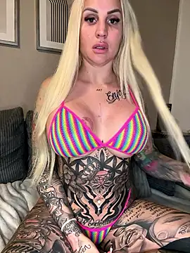 CoraDiamond online show from 01-08-26, 12:05