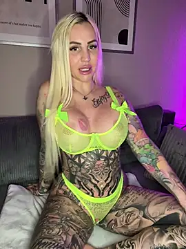 CoraDiamond online show from 04-14-26, 07:08