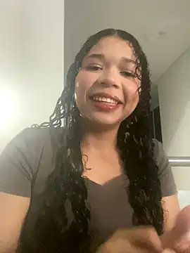 STEFANY MOLL online show from 10-20-25, 02:39