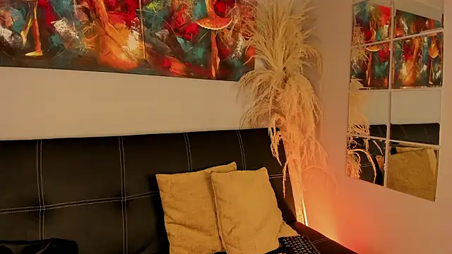 Emma  clark  online show from 02-07-26, 12:13