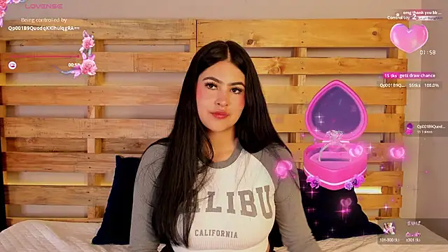 Emma  clark  online show from 09-19-25, 12:31