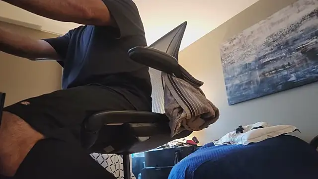 LeeCox online show from 04-01-26, 01:08