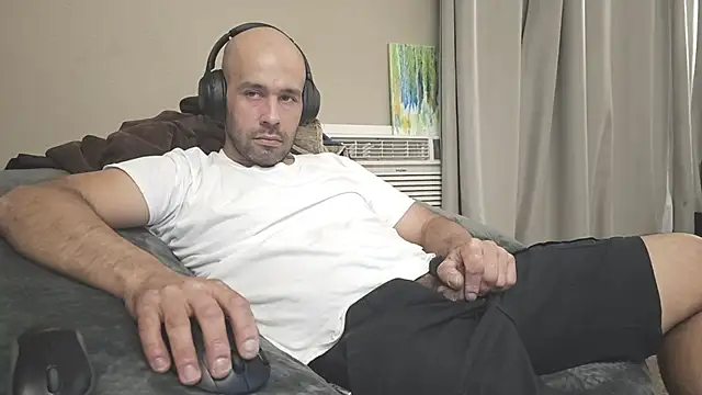 Snapshot of LeeCox chatting on 03-07-25, 03:40 LeeCox online show from 03-07-25, 03:40