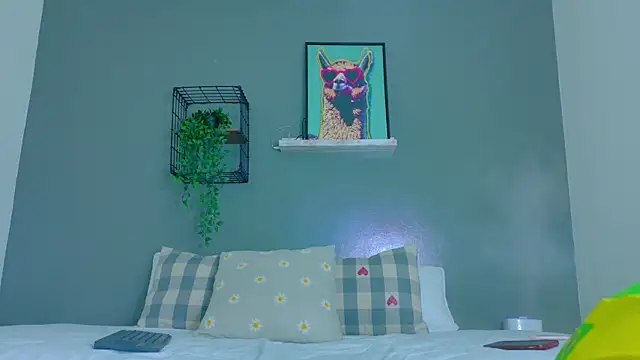 Nickifox   online show from 11-17-25, 07:40