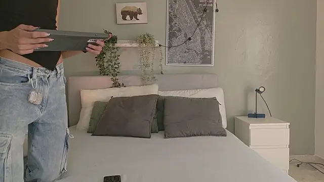 Nickifox   online show from 12-01-25, 07:26