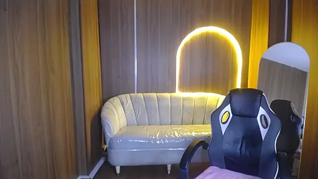 Snapshot of Gumball_b chatting on 11-13-25, 03:32 Gumball b online show from 11-13-25, 03:32