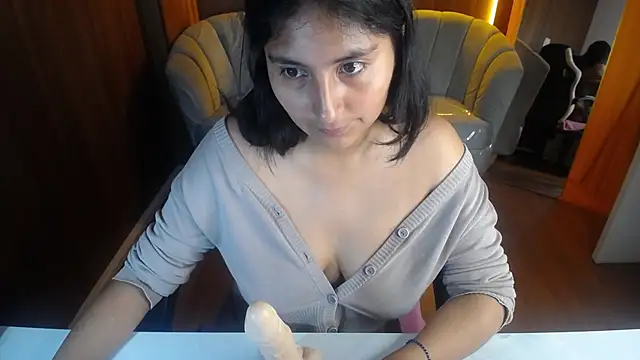 Snapshot of Gumball_b chatting on 11-16-25, 03:11 Gumball b online show from 11-16-25, 03:11