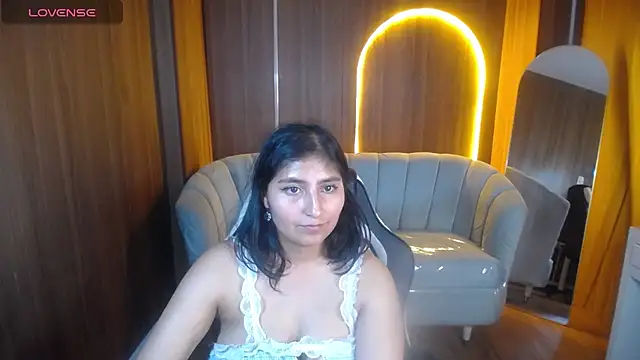 Snapshot of Gumball_b chatting on 11-30-25, 01:06 Gumball b online show from 11-30-25, 01:06