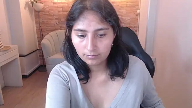 Snapshot of Gumball_b chatting on 09-26-25, 03:24 Gumball b online show from 09-26-25, 03:24