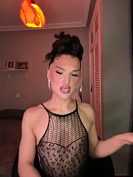 Snapshot of lacattiva chatting on 09-15-25, 12:44 lacattiva online show from 09-15-25, 12:44