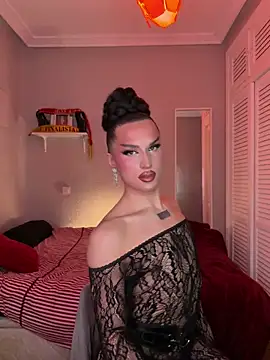 Snapshot of lacattiva chatting on 02-18-26, 04:32 lacattiva online show from 02-18-26, 04:32