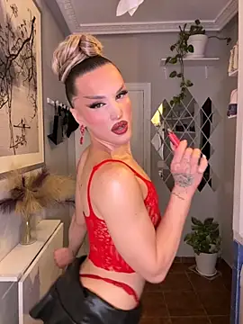 Snapshot of lacattiva chatting on 10-15-25, 05:54 lacattiva online show from 10-15-25, 05:54